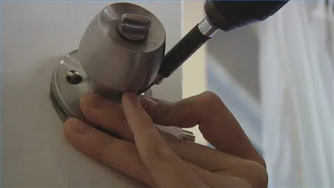 Lock Safe Services Lynnwood, WA 425-749-3865 - change-locks-service